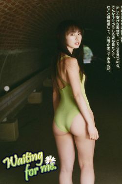 闲敲棋子落灯花